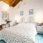 Gattacicova Bed & Breakfast 4*