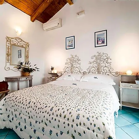 Gattacicova Bed & Breakfast 4*