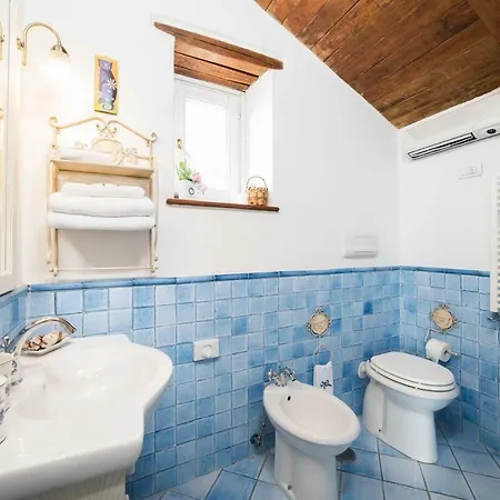 Gattacicova Nocleg ze śniadaniem 4*